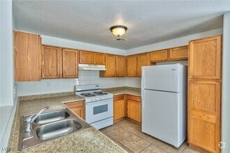 Building Photo - 6348 Kenny Heights Ct