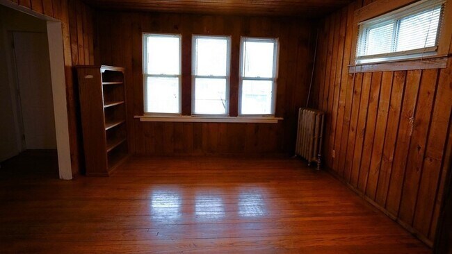 Foto del edificio - 315-317 Springfield St