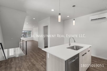 Photo - 1689 S W Temple St Townhome