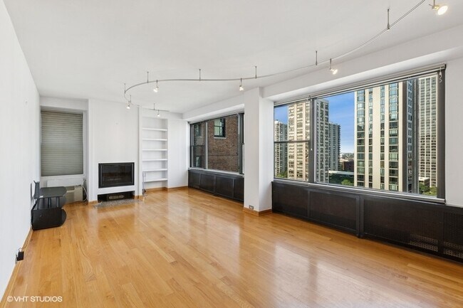 Foto del edificio - 1540 N State Pkwy