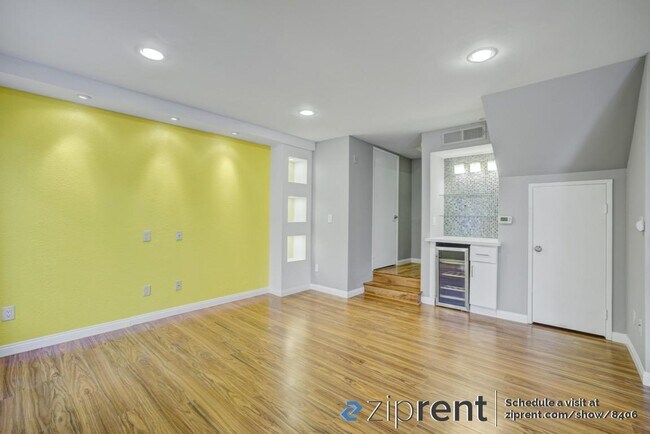 Foto del edificio - 14727 Magnolia Blvd