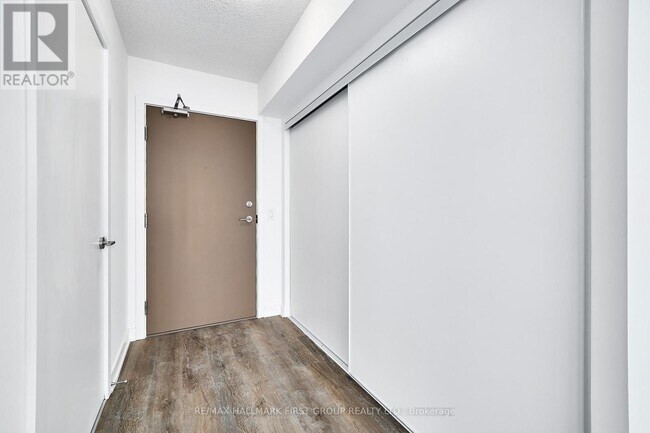 Building Photo - 1010 Sandy Beach Rd