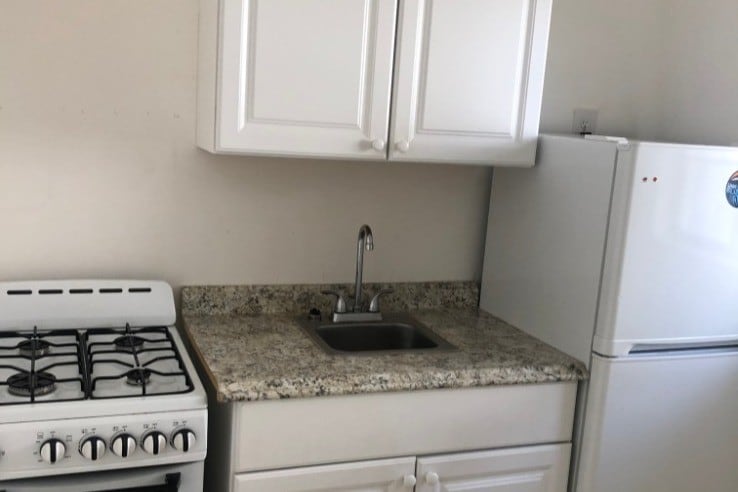 Kitchen - 1210 S M St
