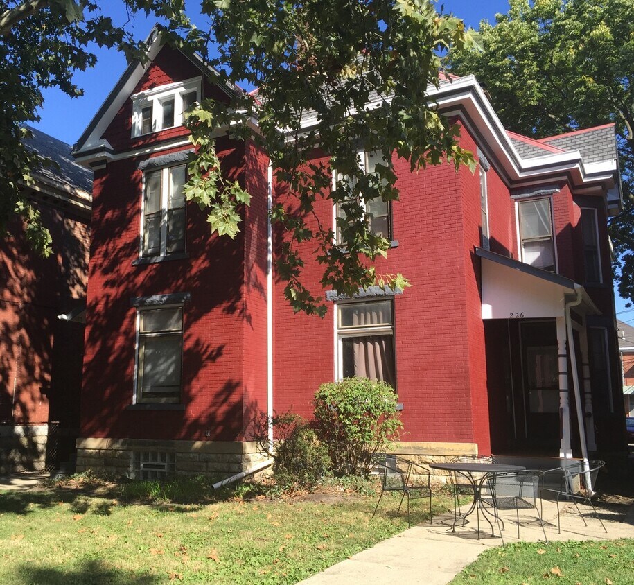Primary Photo - Wilber Ave 226-228 MLR