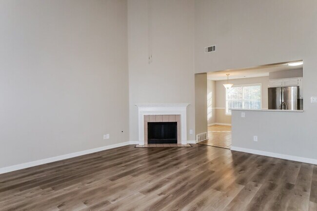 Foto del edificio - 2960 Woodland Ash Cove