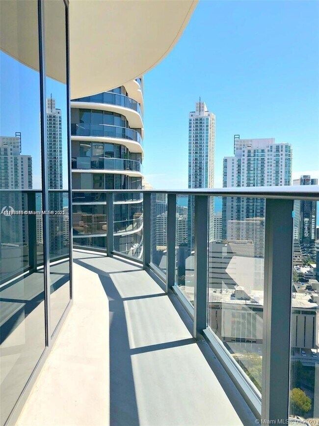 Foto del edificio - 55 SW 9th St
