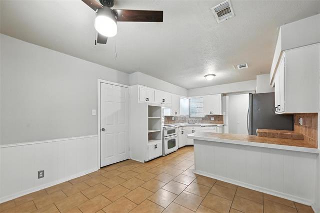 Foto del edificio - 107 Belden Cir