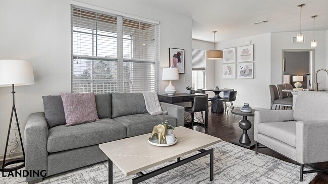 Foto del edificio - 1000 Western Breeze Circle