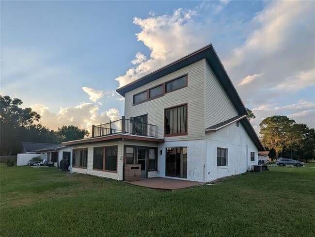 Foto del edificio - 5635 Struthers Ct