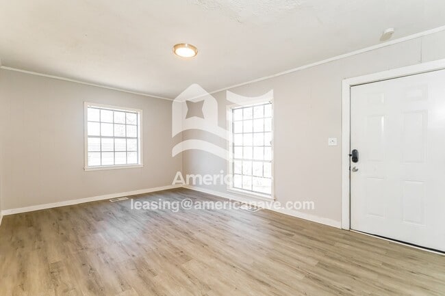 Building Photo - 219 Stonewall St