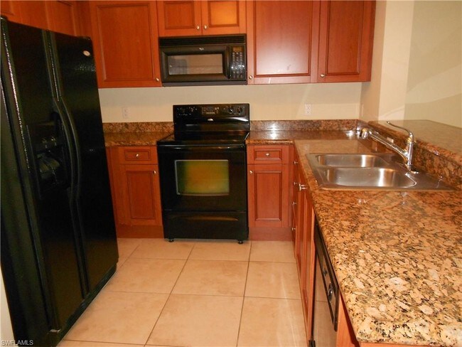 Building Photo - 20320 Estero Gardens Cir