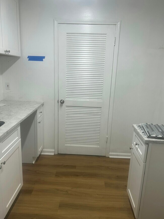 Foto del edificio - 1230 Hanover Pl