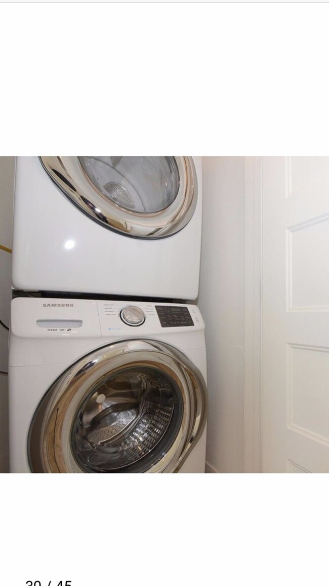 Washer and dryer - 11918 Vanowen St
