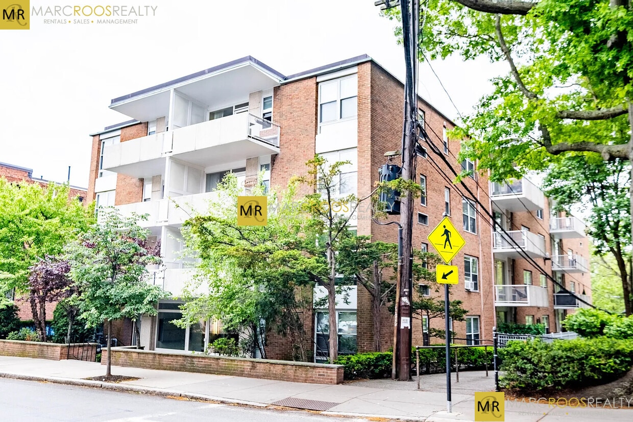 Primary Photo - 100 Marion St