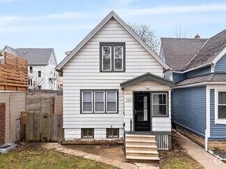 Building Photo - 2431 S Williams St