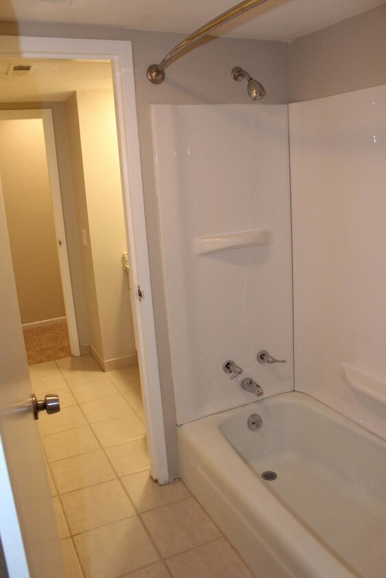 Baño - River's Landing