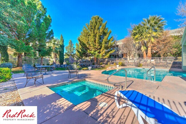 Foto del edificio - Remarkable 3 Bedroom Condo Next to Sunbroo...