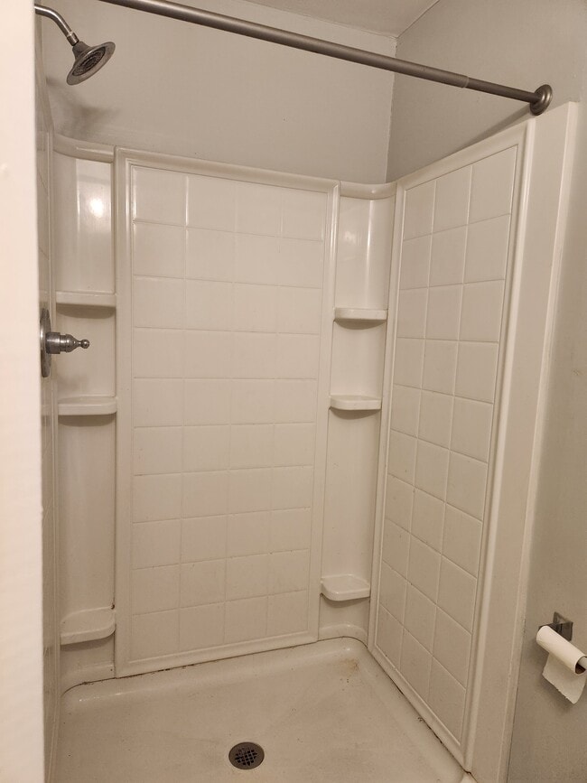 Building Photo - 44153 Paget Ter