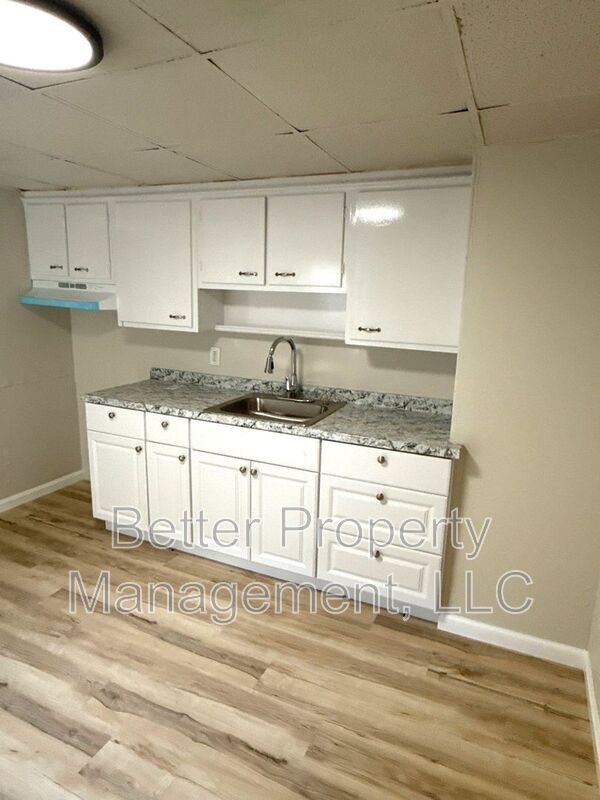 Foto del edificio - 315 E Pine St.