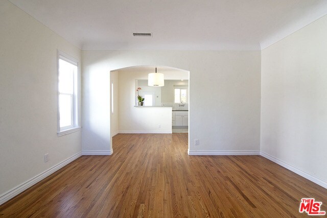 Building Photo - 3155 Larga Ave
