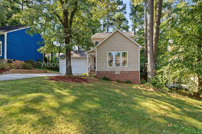 Building Photo - 1202 Belhaven Rd