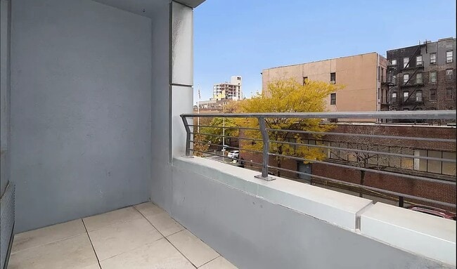 Building Photo - 152 Ludlow St