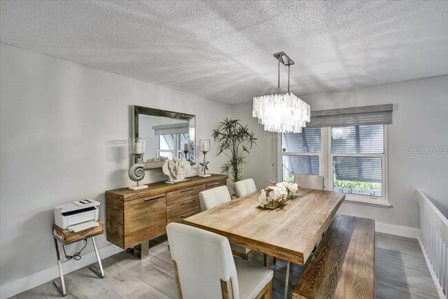 Building Photo - 6046 W Peppertree Way