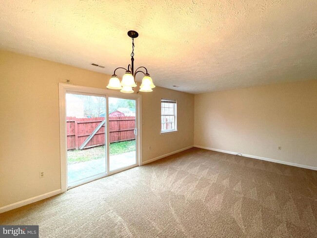 Building Photo - 21845 Ronald Dr