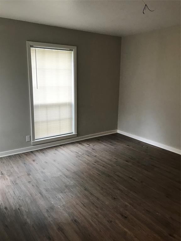 Foto del edificio - 1530 W 11th St