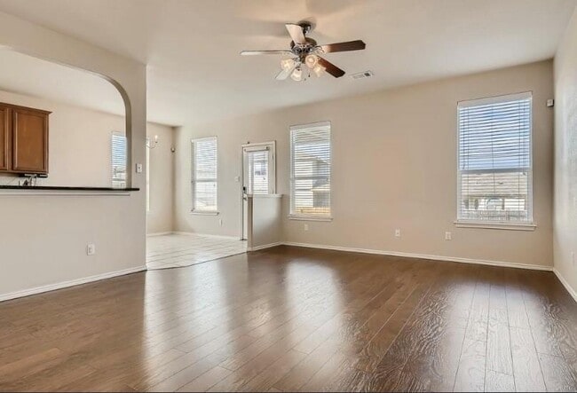 Building Photo - 301 Comal Run