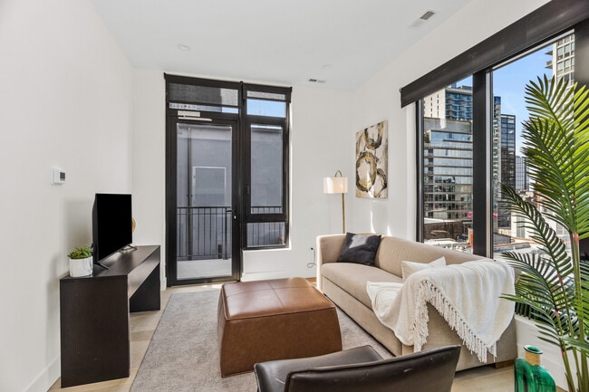 Building Photo - 153 W Ohio St