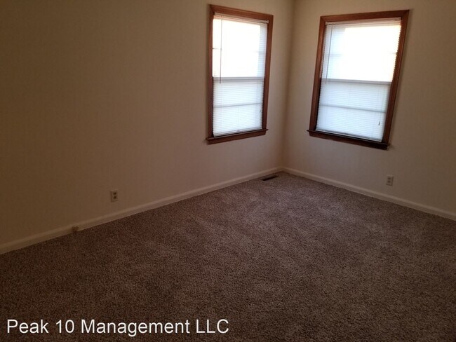 Foto del edificio - 3 br, 1 bath House - 1501 N Pinecrest