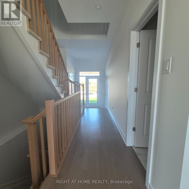 Building Photo - 102 Ploughshare Rd