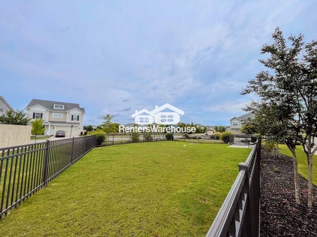 Foto del edificio - 1713 Dresdon Ln