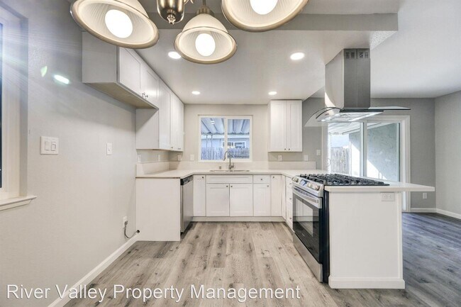 Foto del edificio - 3 br, 2 bath House - 3527 Contempo Dr