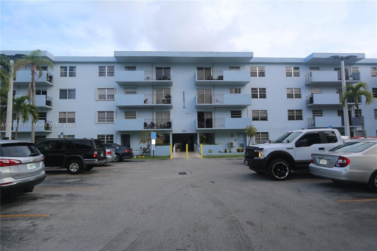 Primary Photo - 1221 SW 122nd Ave