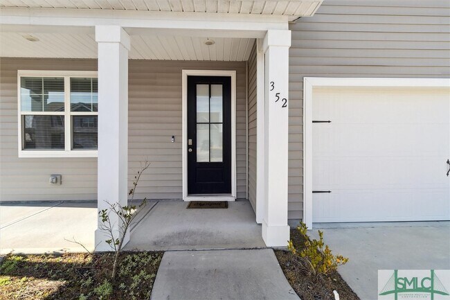 Building Photo - 352 Wedge Cir