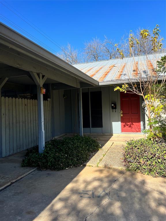 Building Photo - 3306 McElroy Dr