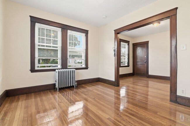 Foto del edificio - 60 Raycroft St