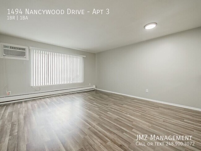 Foto del edificio - 1494 Nancywood Dr