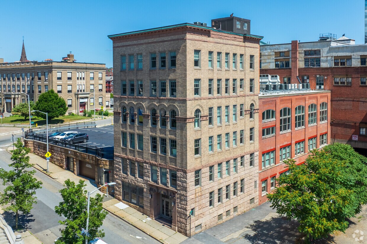 Primary Photo - Chatham Street Lofts