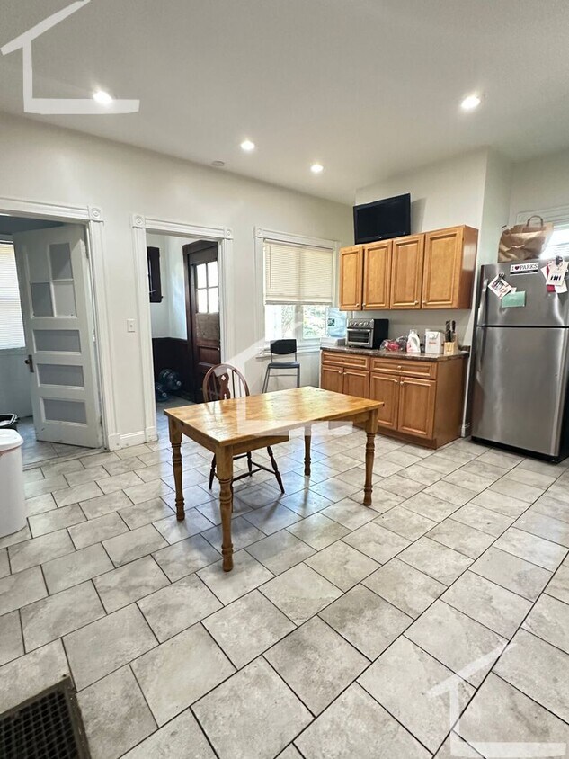 Foto principal - MASSIVE 10 BED IN BRIGHTON 3.5 BATH!!!!