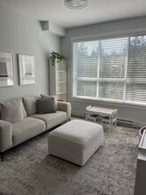 Building Photo - 5485 Brydon Cres