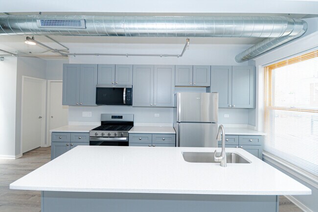 Foto del edificio - 141 S Oak Park Ave