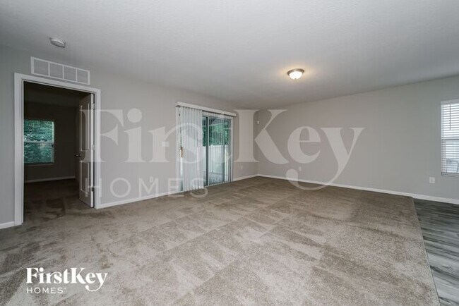 Building Photo - 3019 Firethorn Ave