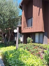 Building Photo - 2074 Mt Shasta Dr