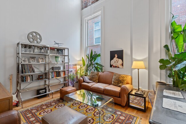 Foto del edificio - 1555 California St