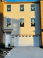 Building Photo - 7010 Sunstone Pl