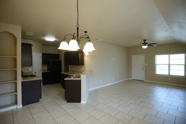 Foto del edificio - 1306 Vanguard Ln
