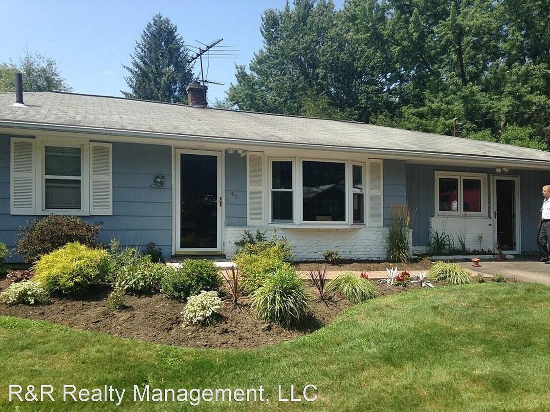 Primary Photo - 3 br, 1 bath House - 43 Stella Road